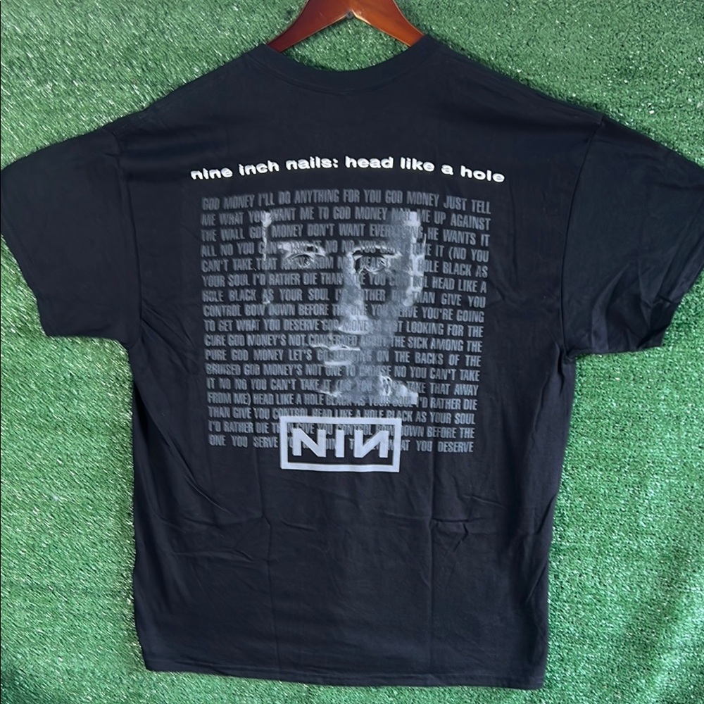 Nine Inch Nail Grap T-shirt Sz XL